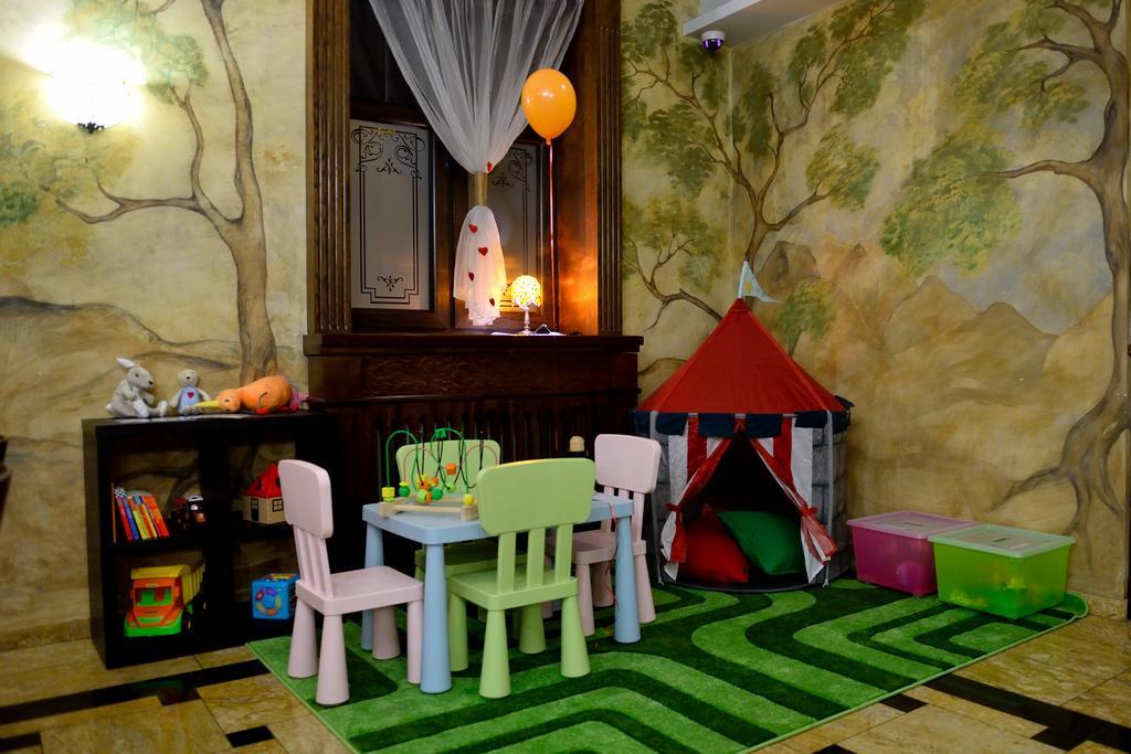 Aparthotel EkspresjaNakło nad Notecią エクステリア 写真